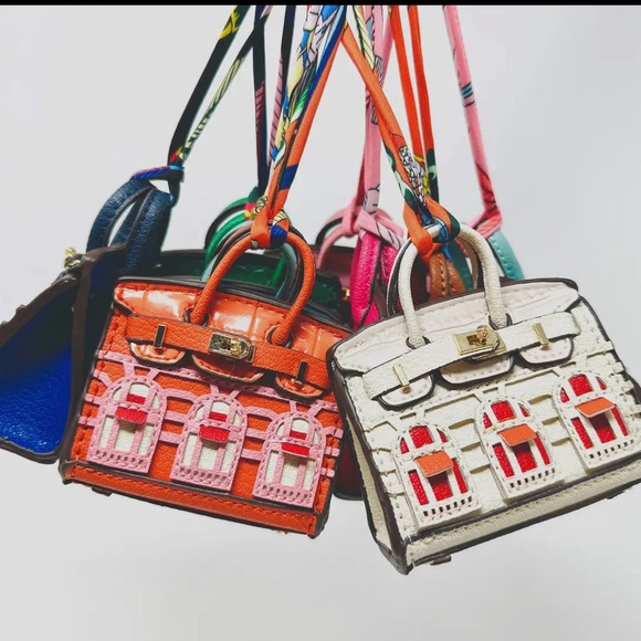 Mini White Handbag Charm - Picture 3 of 4